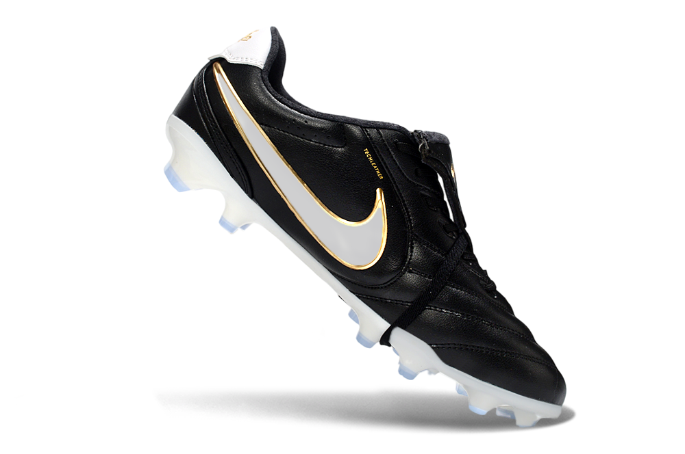 Nike Tiempo Ligera Pro LE Elite Football Boots in action